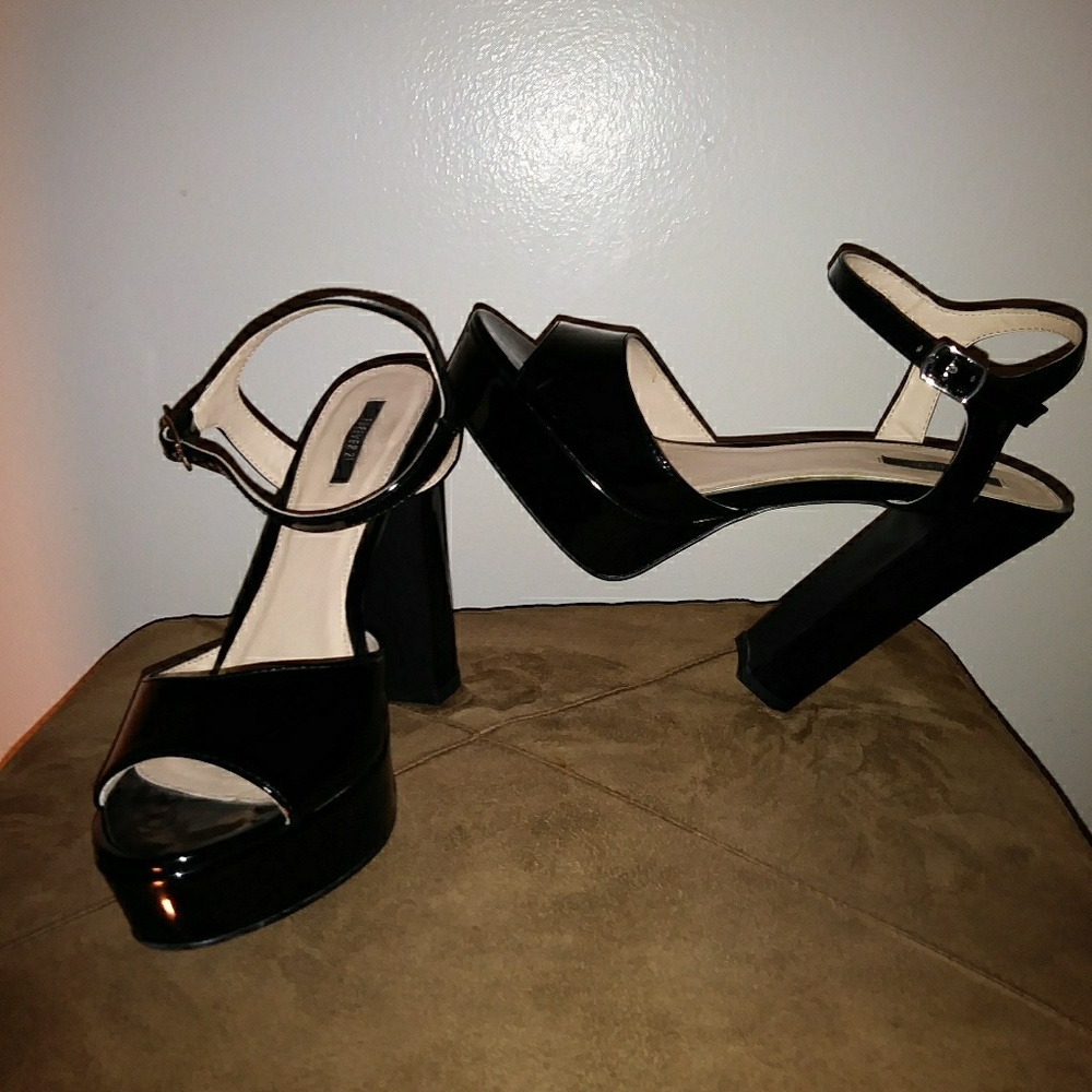 PLATFORMS BEAUTIFUL BLACK FOREVER 21